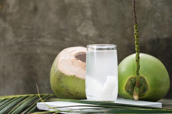 Nước dừa xiêm làm khô mực xé